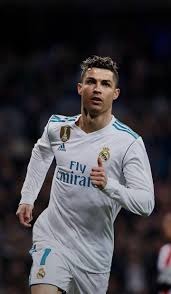 杜兰特关键三分点燃全场