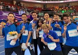 阿莱克斯·罗德里奎兹在 2010 年击出第 600 支本垒打，成为历史上最年轻的 600 轰球员