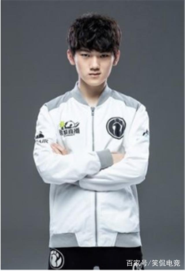焦于